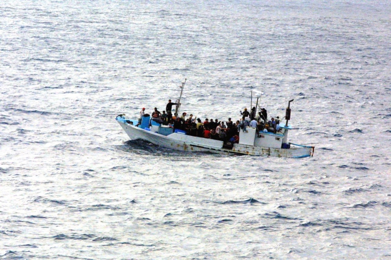 Wielka Brytania. 482 nielegalnych imigrantów na kanale La Manche w dobę - GospodarkaMorska.pl
