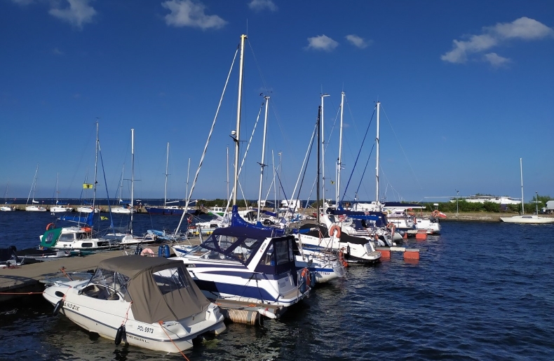 Darmowy odbiór ścieków z jachtów. Chce tego burmistrz Mikołajek - GospodarkaMorska.pl