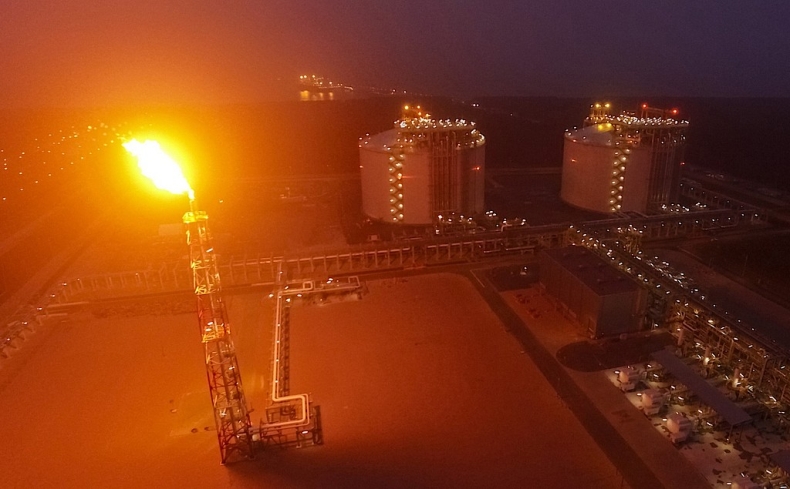 Terminal LNG w Świnoujściu. Trwa budowa trzeciego zbiornika - GospodarkaMorska.pl