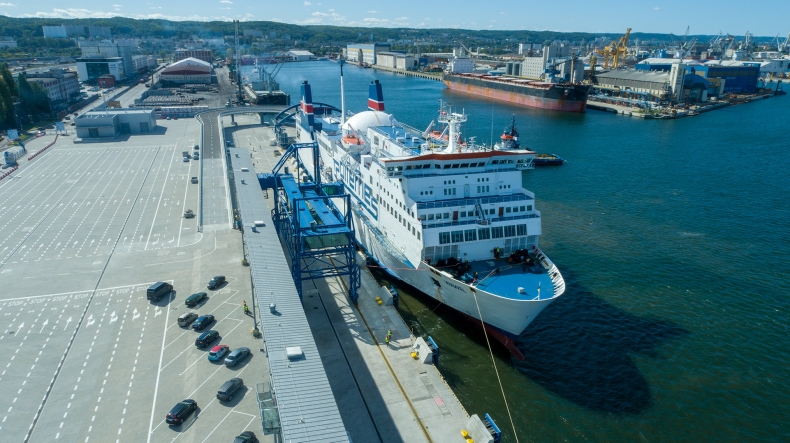 Kazimierz Koralewski, wiceprezes Portu Gdynia: „Sukces próbnych cumowań potwierdza naszą gotowość do współpracy z Polferries” [WIDEO, ZDJĘCIA] - GospodarkaMorska.pl