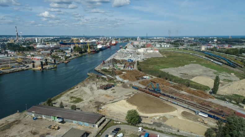 Port Gdańsk. Zmodernizują drogi i tory za 80 mln zł [WIDEO, ZDJĘCIA] - GospodarkaMorska.pl