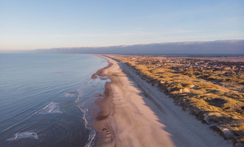 Morze Północne. Kobieta uratowana 10 km od wybrzeży Holandii - GospodarkaMorska.pl