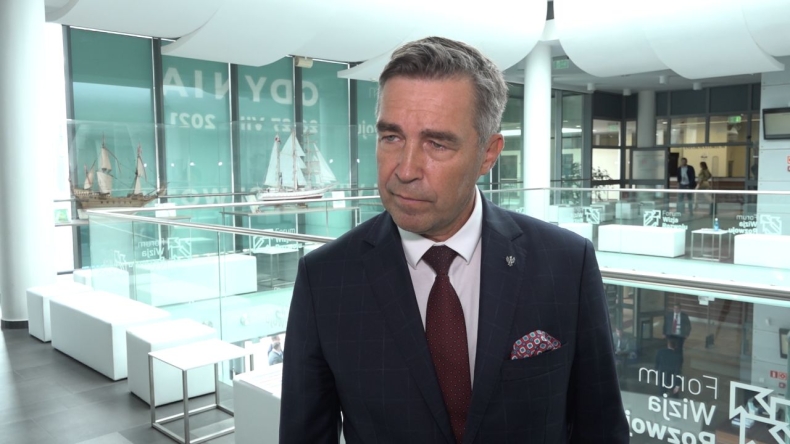 Min. Gryglas: Analizujemy możliwości uproszczeń procesu zezwoleń na budowę morskich farm wiatrowych - GospodarkaMorska.pl