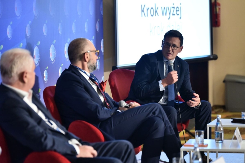 Oczekiwania eksporterów: euro, wsparcie krajowych inwestycji i walka z protekcjonizmem [WIDEO] - GospodarkaMorska.pl