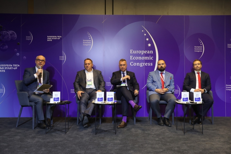 O portach morskich podczas Europejskiego Kongresu Gospodarczego - GospodarkaMorska.pl