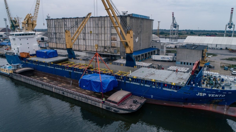 Fracht FWO rozpoczął realizację dostaw dla jednej z największych inwestycji branży energetycznej w Polsce [WIDEO] - GospodarkaMorska.pl