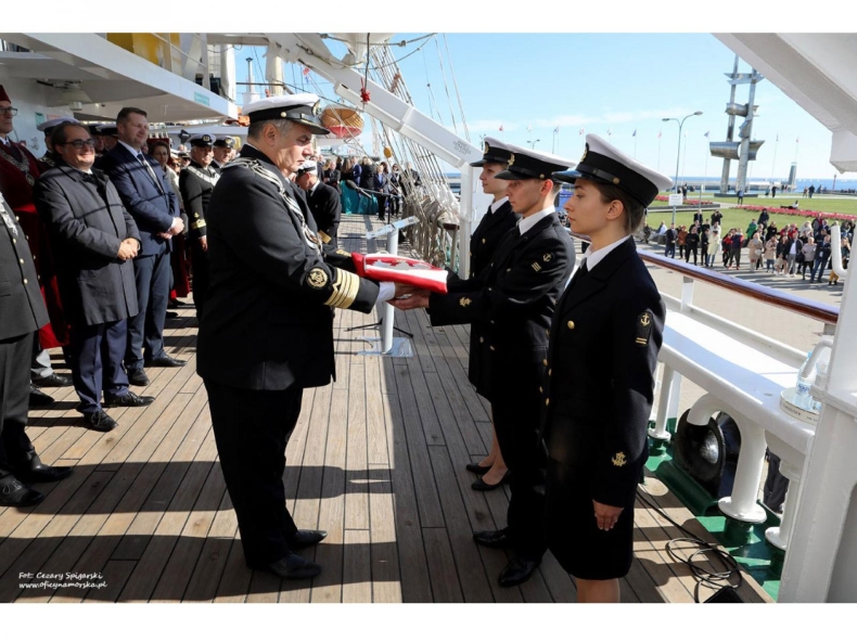 Uroczysta inauguracja roku akademickiego na Uniwersytecie Morskim w Gdyni - GospodarkaMorska.pl