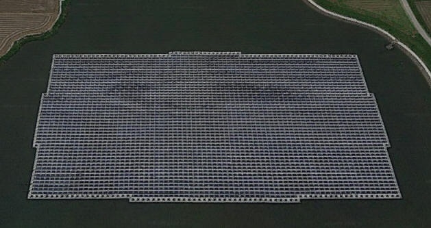 Uruchomiono pływającą farmę słoneczną - GospodarkaMorska.pl