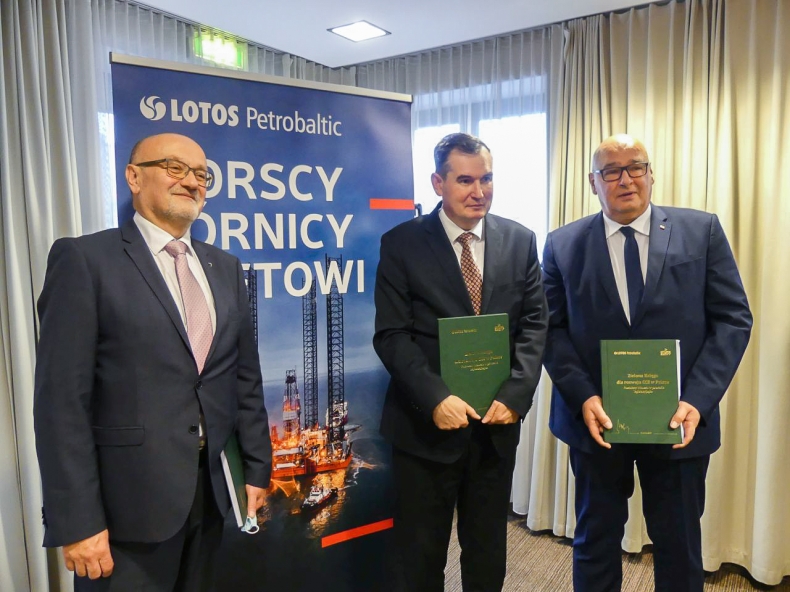 Grupy Lotos i Azoty opracowały Zieloną Księgę. Chcą ograniczać emisję CO2 - GospodarkaMorska.pl