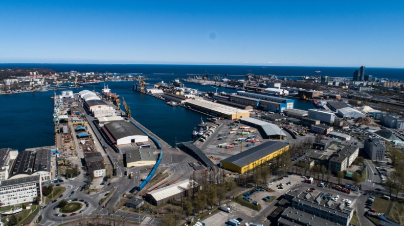 Port Gdynia ogłosił przetarg na prace geologiczne pod budowę terminala instalacyjnego morskich farm wiatrowych - GospodarkaMorska.pl