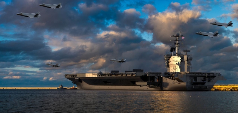 Katastrofa brytyjskiego myśliwca na Morzu Śródziemnym; pilot bezpieczny - GospodarkaMorska.pl