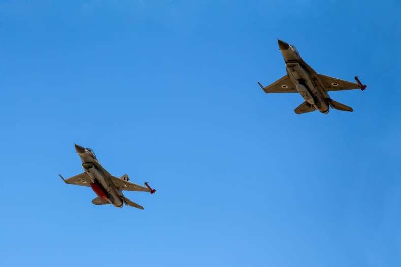 Izraelskie lotnictwo zaatakowało syryjski port - GospodarkaMorska.pl