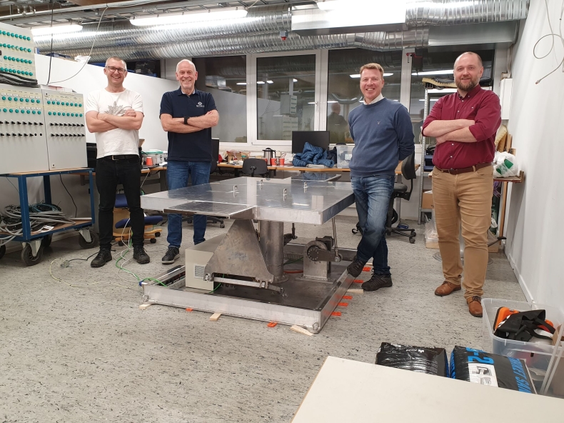 Firma 3Bird jeszcze skuteczniej zbada wpływ morskich farm wiatrowych na ptaki migrujące przy użyciu stabilizowanego radaru  - GospodarkaMorska.pl