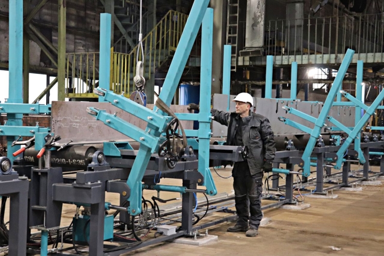 Stocznia "Wulkan" kupiła automatyczną linię do montażu i spawania ram  - GospodarkaMorska.pl