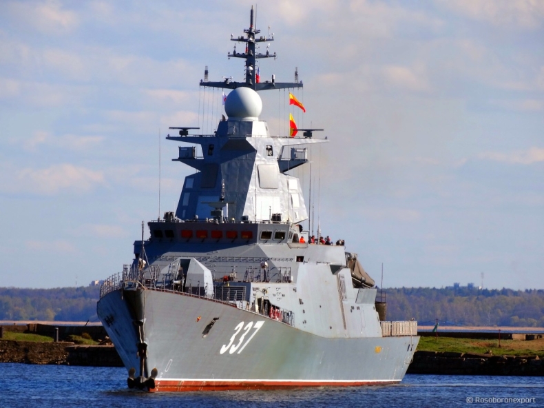 Rosyjska korweta spłonęła w stoczni [WIDEO] - GospodarkaMorska.pl