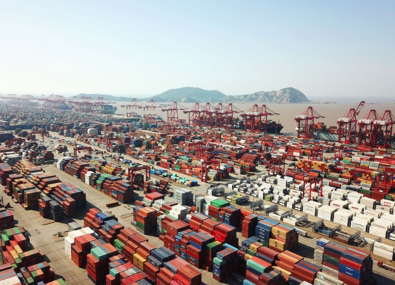 Najruchliwszy port kontenerowy to niezmiennie Szanghaj - GospodarkaMorska.pl