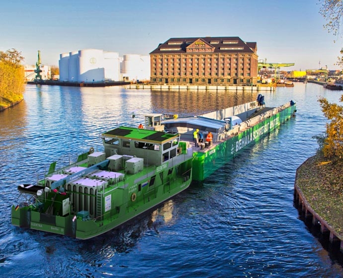 Niemcy testują holownik napędzany wodorem  - GospodarkaMorska.pl