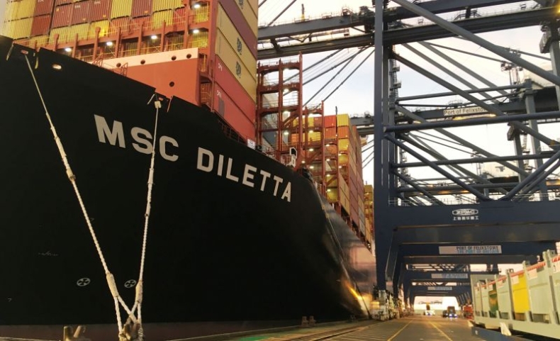 Najwięcej kontenerów na jednym statku – Felixstowe bije rekord Europy - GospodarkaMorska.pl