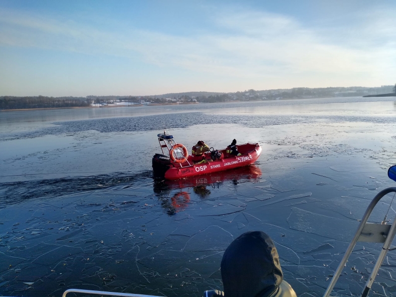 W jeziorze Szeląg Wielki odnaleziono ciało zaginionego 32-latka - GospodarkaMorska.pl