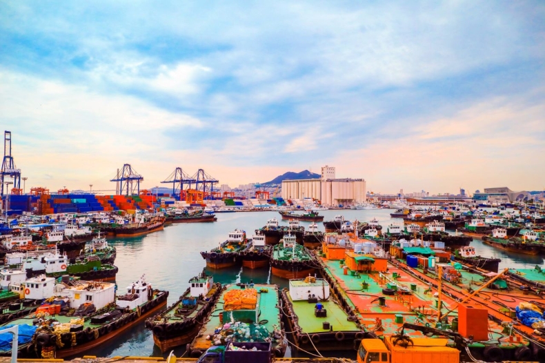 Zmowa cenowa linii żeglugowych – Korea Południowa wlepiła kary - GospodarkaMorska.pl