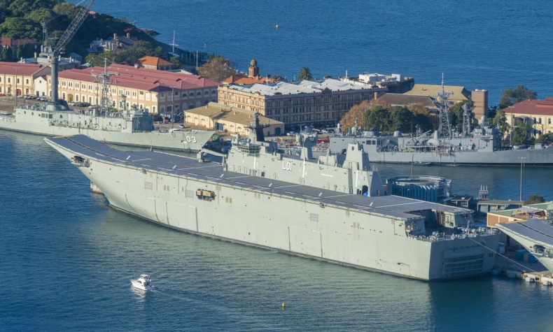 Australijski okręt wiezie do Tonga pomoc oraz... koronawirusa - GospodarkaMorska.pl