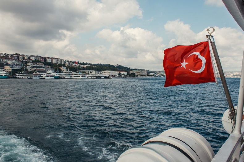 Turecki statek trafiony bombą w pobliżu portu w Odessie; nie ma ofiar - GospodarkaMorska.pl