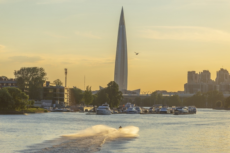 Akcje Gazpromu lecą w dół. Na giełdzie w Londynie są już tańsze o 50 proc. - GospodarkaMorska.pl