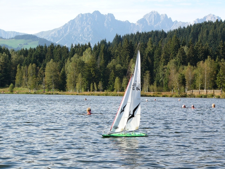 Polski Związek Żeglarski - stanowisko w sprawie agresji Rosji na Ukrainę i startów rosyjskich i białoruskich żeglarzy - GospodarkaMorska.pl