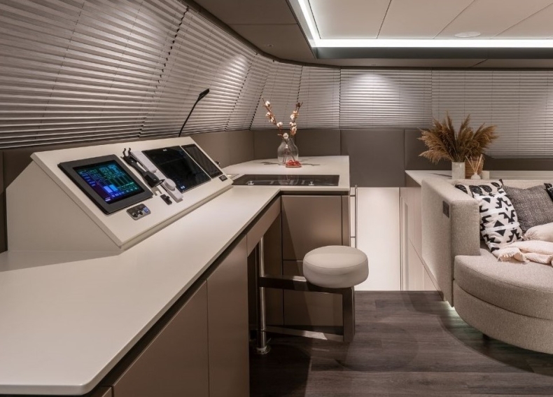 Sunreef Yachts przedstawia wnętrza jachtu Sunreef 70 Yolo - GospodarkaMorska.pl