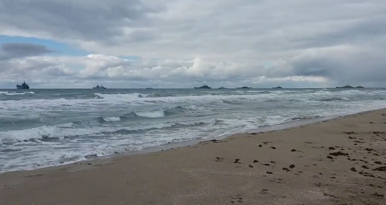 Ukraińskie siły zbrojne: po ukraińskim ostrzale rosyjski okręt wycofał się z okolic Odessy - GospodarkaMorska.pl