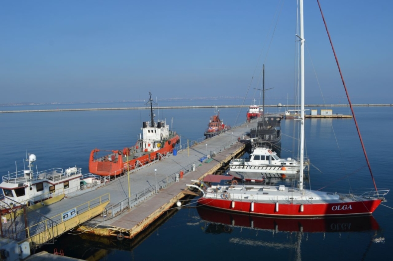 Ukraina. Mariupol i okolice Odessy ostrzelane z morza - GospodarkaMorska.pl