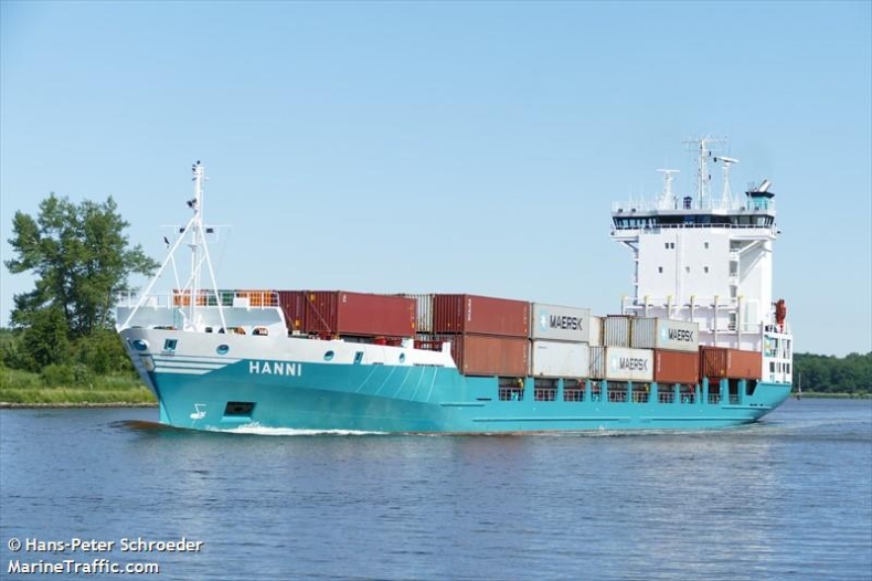 Kolizja w DCT. Jeden statek już odpłynął, drugi potrzebuje naprawy - GospodarkaMorska.pl