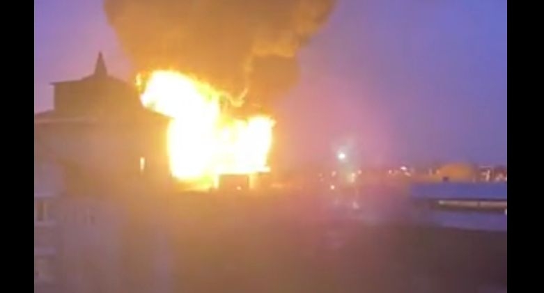 Rosja. Płoną magazyny ropy w Biełgorodzie niedaleko granicy z Ukrainą - GospodarkaMorska.pl