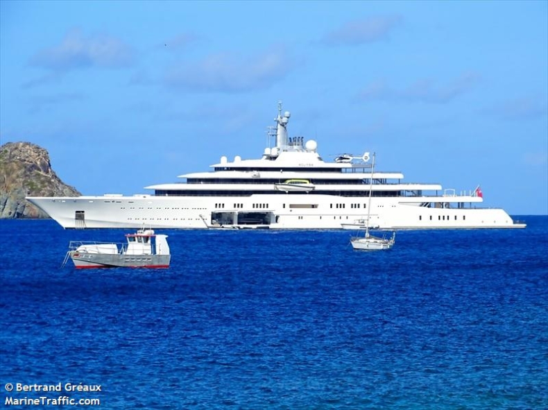 Abramowicz jest właścicielem pięciu jachtów o wartości prawie miliarda dolarów - GospodarkaMorska.pl