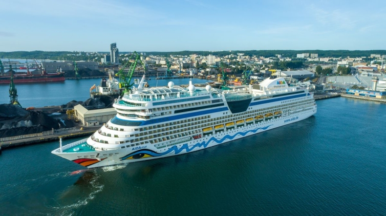 Trójmiasto zamiast Petersburga. Czy do Polski przypłynie więcej wycieczkowców? - GospodarkaMorska.pl