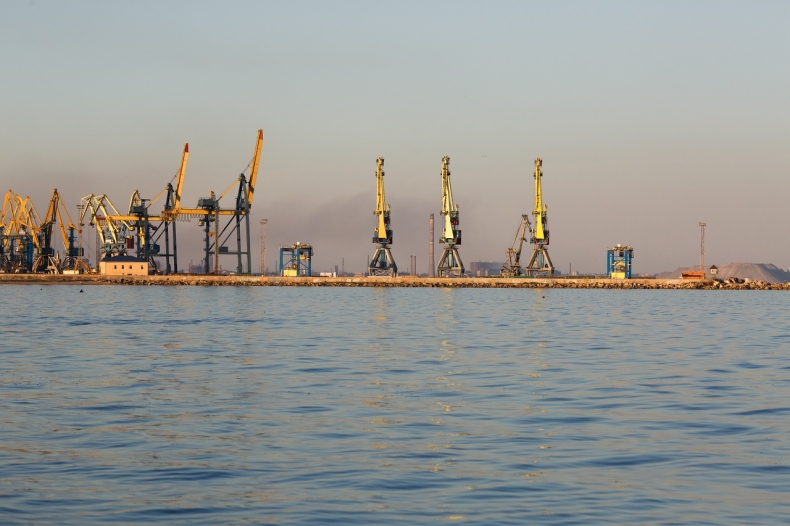Port w Mariupolu. Rosjanie uprowadzili załogę statku handlowego - GospodarkaMorska.pl