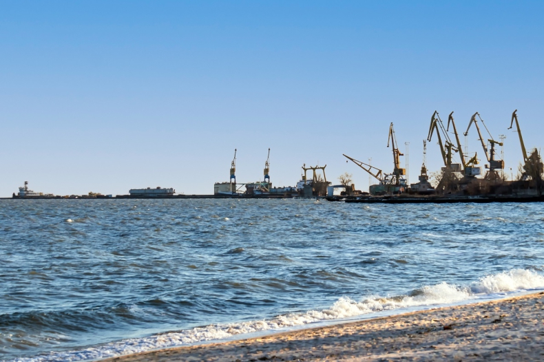 Ukraina: Rosjanie nacierają na port w Mariupolu - GospodarkaMorska.pl