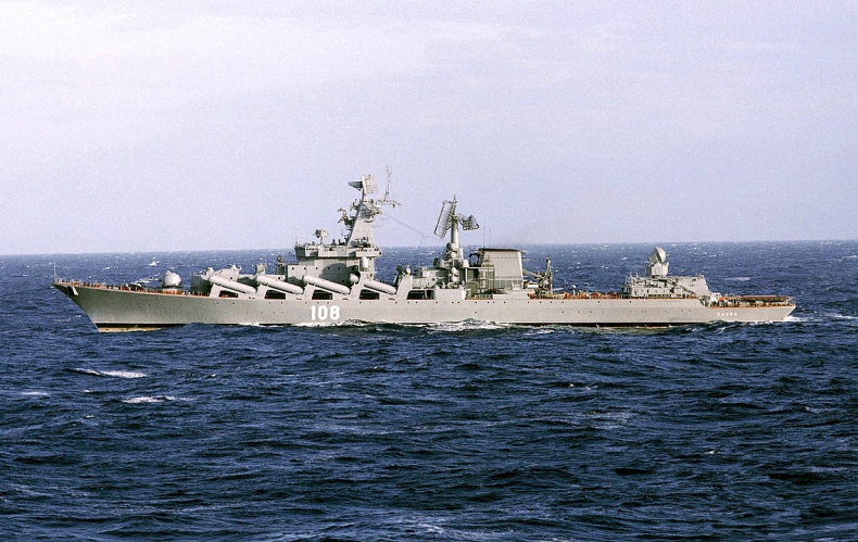 Uratowano 14 rosyjskich marynarzy z krążownika Moskwa, los 496 nieznany - GospodarkaMorska.pl