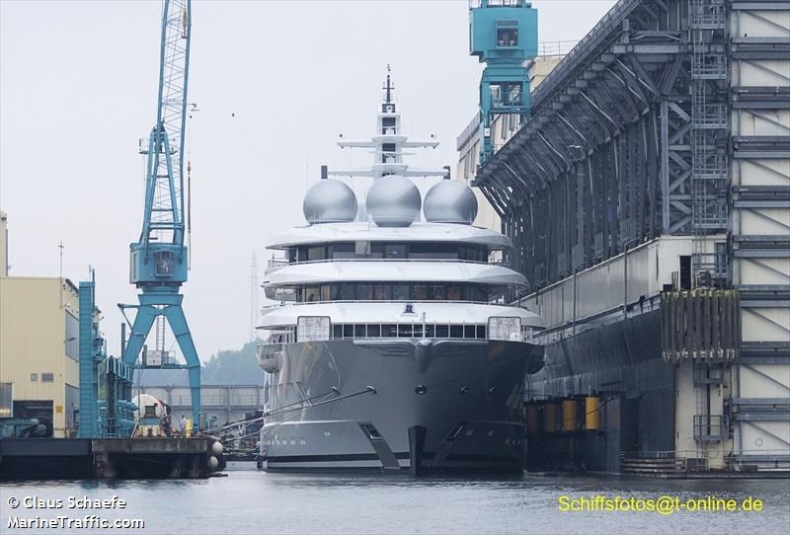 USA próbuje przejąć zacumowany na Fidżi superjacht Kerimowa - GospodarkaMorska.pl