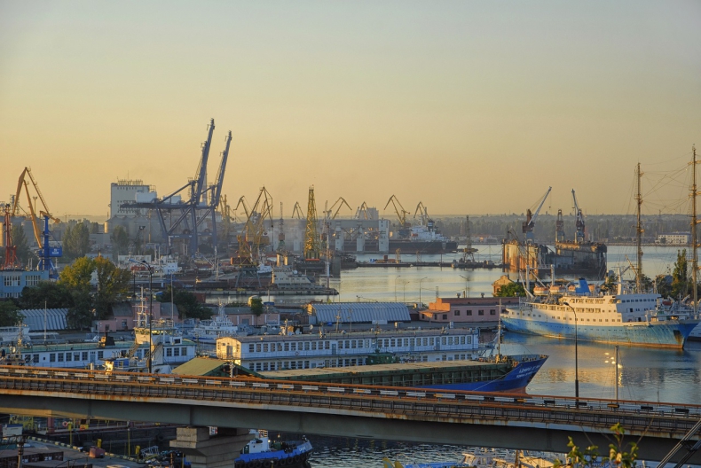 Ukraina bez dostępu do portów traci dziennie 170 mln USD - GospodarkaMorska.pl