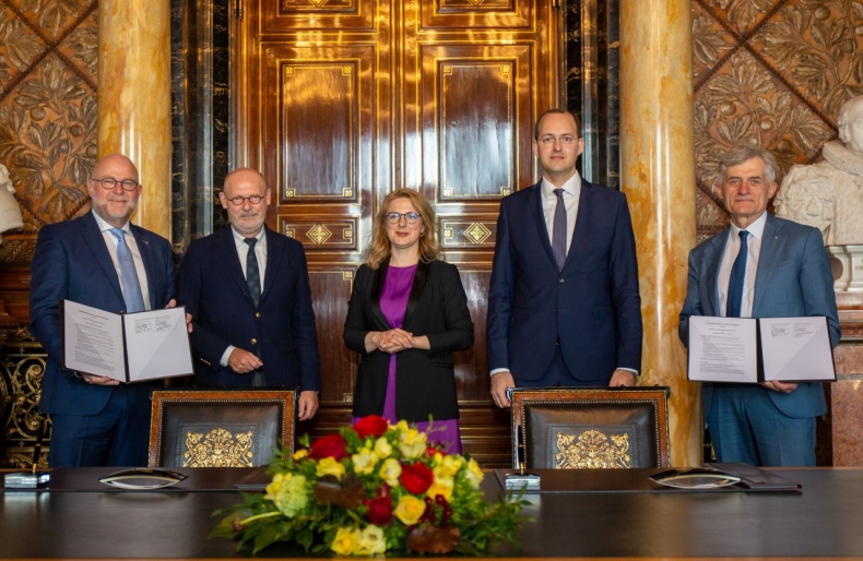 Porty Hamburg i Kłajpeda wzmacniają współpracę - GospodarkaMorska.pl