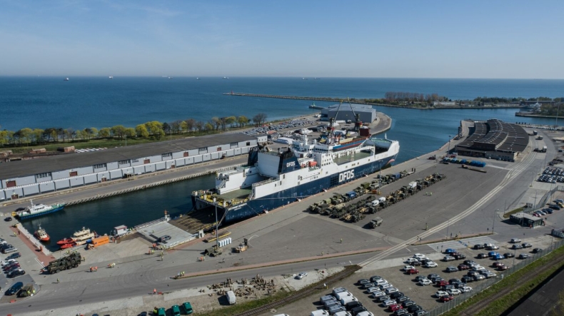 Ćwiczenia Defender Europe 2022. Wojska NATO w Porcie Gdańsk [WIDEO, ZDJĘCIA] - GospodarkaMorska.pl