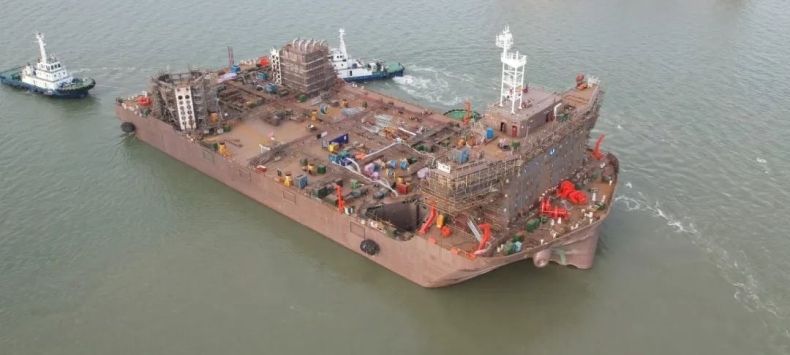 W Chinach zwodowano statek instalacyjny dla offshore wind o nośności 2 tys. ton  - GospodarkaMorska.pl