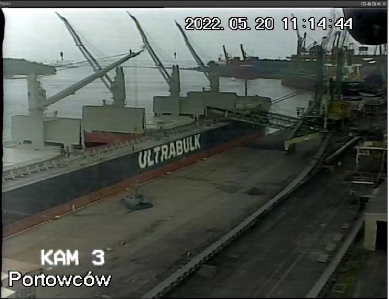 Pierwszy statek z ukraińską rudą wypłynął z portu Świnoujście   - GospodarkaMorska.pl