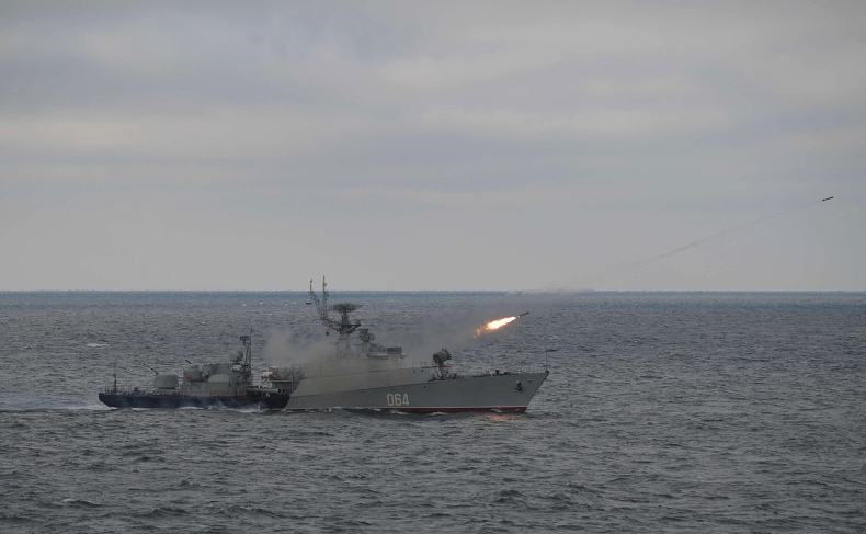 Rosyjska Flota Pacyfiku rozpoczęła manewry - GospodarkaMorska.pl