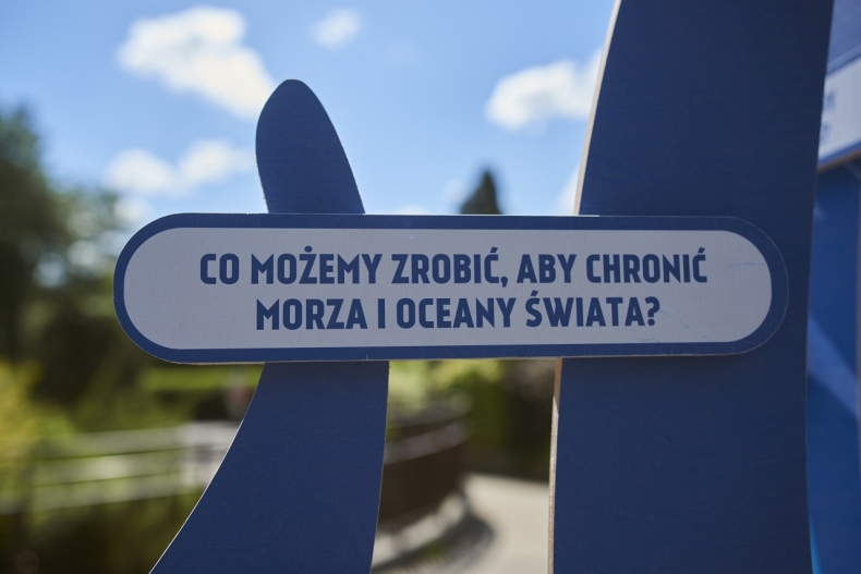 Światowy Dzień Oceanów. Co wspólnego mają banany z ochroną oceanów? - GospodarkaMorska.pl