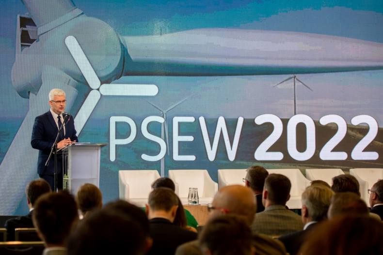 Konferencja PSEW 2022 - Polski wiatr to bezpieczeństwo, niezależność i tania energia  - GospodarkaMorska.pl