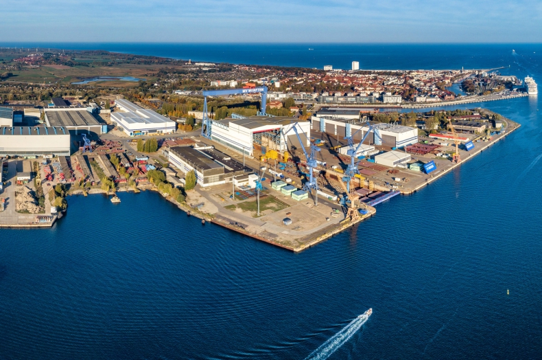 Niemiecki rząd chce kupić stocznię w Rostocku - GospodarkaMorska.pl