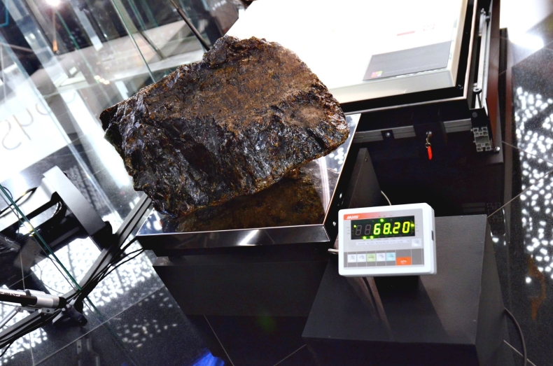 Największa bryła bursztynu jest w Gdańsku - GospodarkaMorska.pl