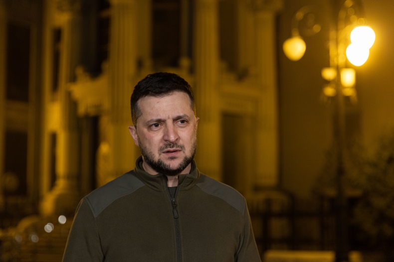 Zełenski skrytykował greckich armatorów za transportowanie rosyjskiej ropy - GospodarkaMorska.pl